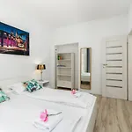 Central Apartments Poznan Wozna By Renters