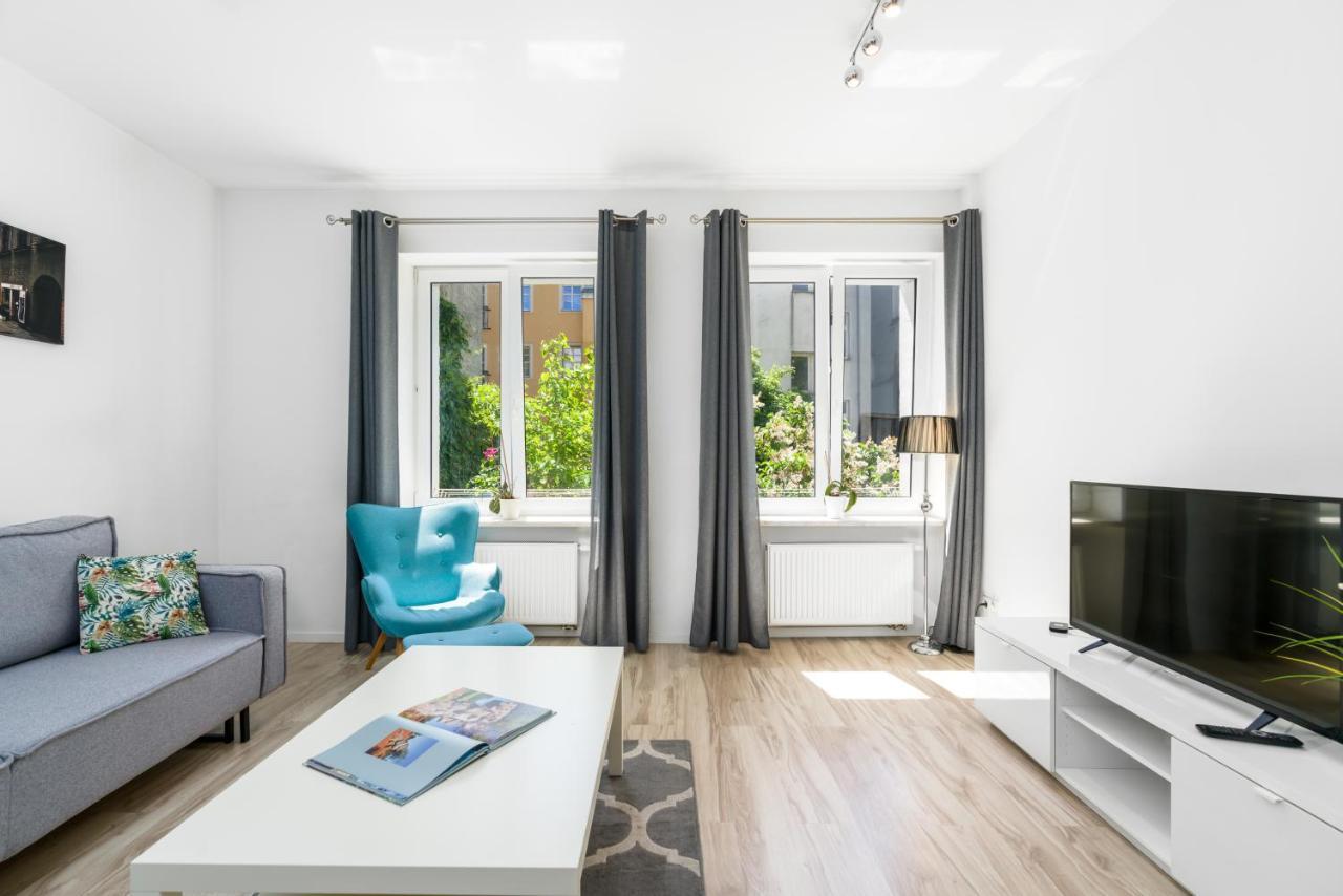 Wozna By Renters Apartment